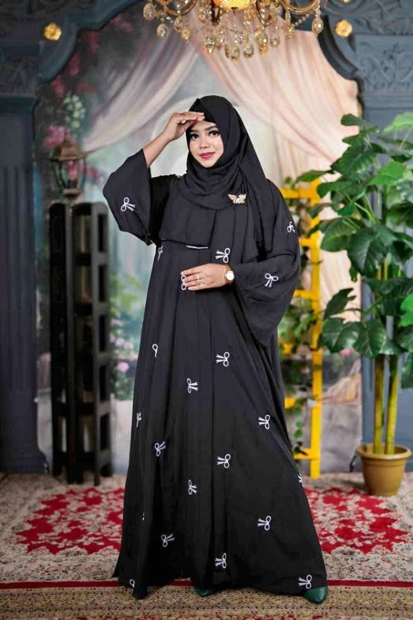 Pooke Abaya – Elegance with Modesty